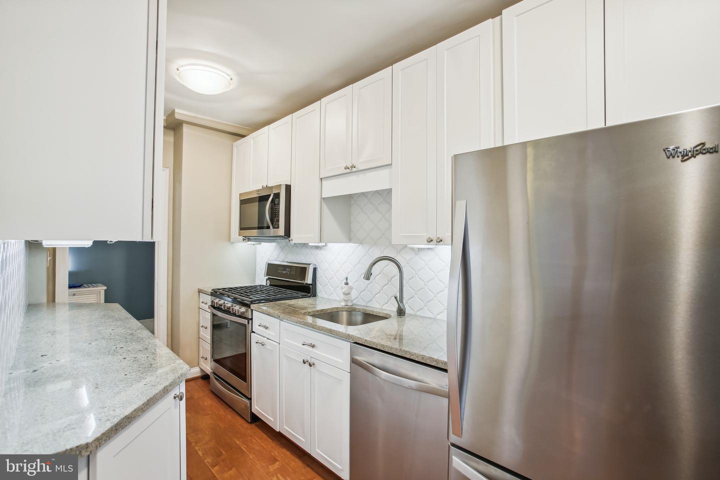 2100 19th STREET NW Unit: 404