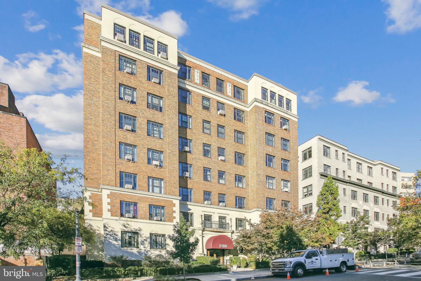 2100 19th STREET NW Unit: 404
