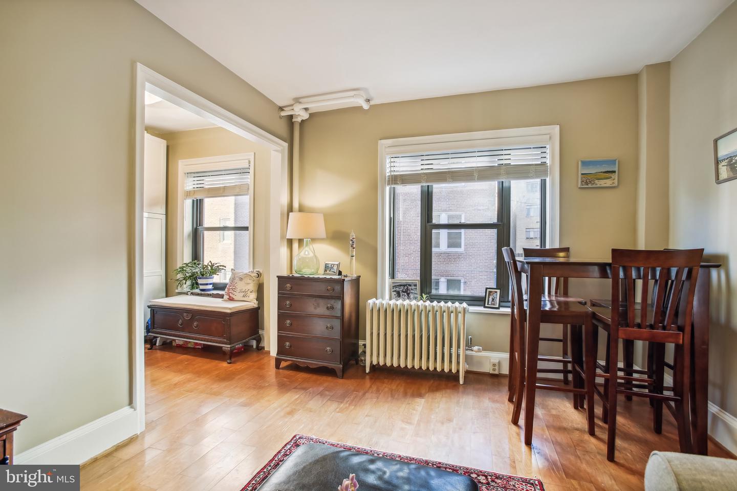 2100 19th STREET NW Unit: 404