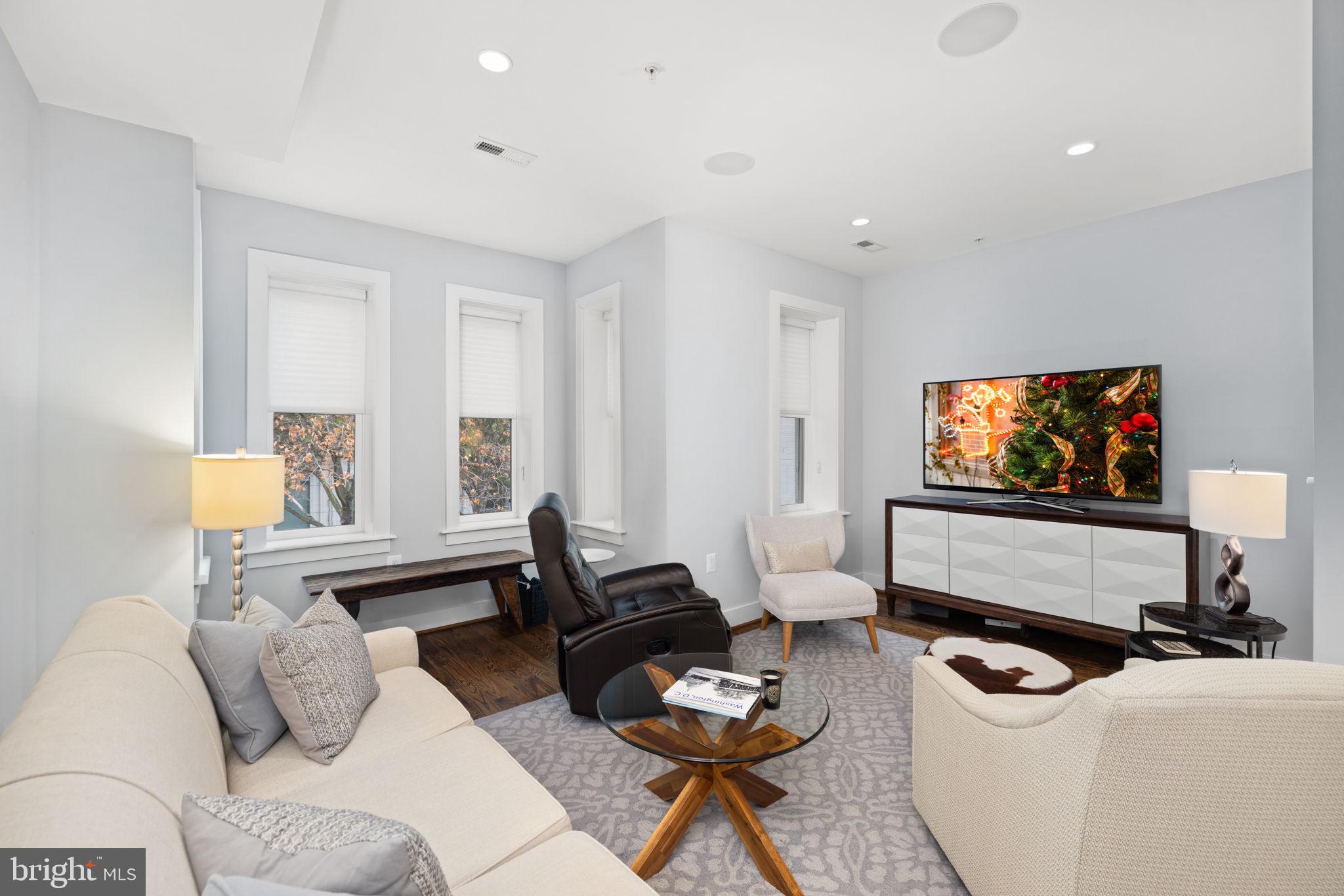 611 2nd STREET NE Unit: 3