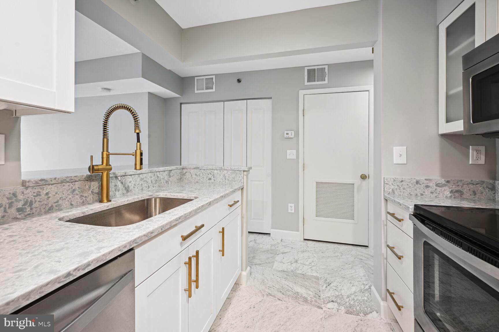 601 Pennsylvania AVENUE NW Unit: 1101N
