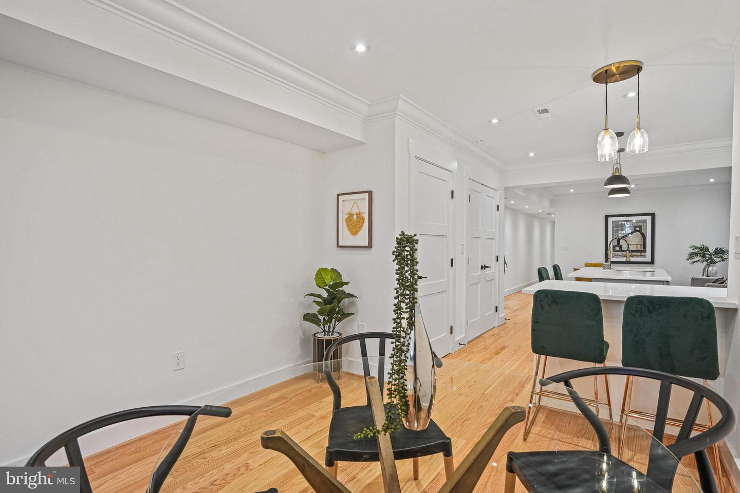 826 Varnum STREET NW Unit: 1