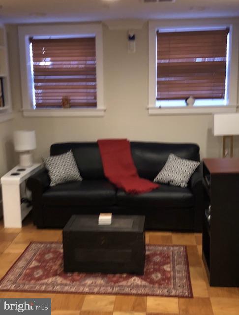 703 6th STREET NW Unit: 1