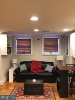 703 6th STREET NW Unit: 1
