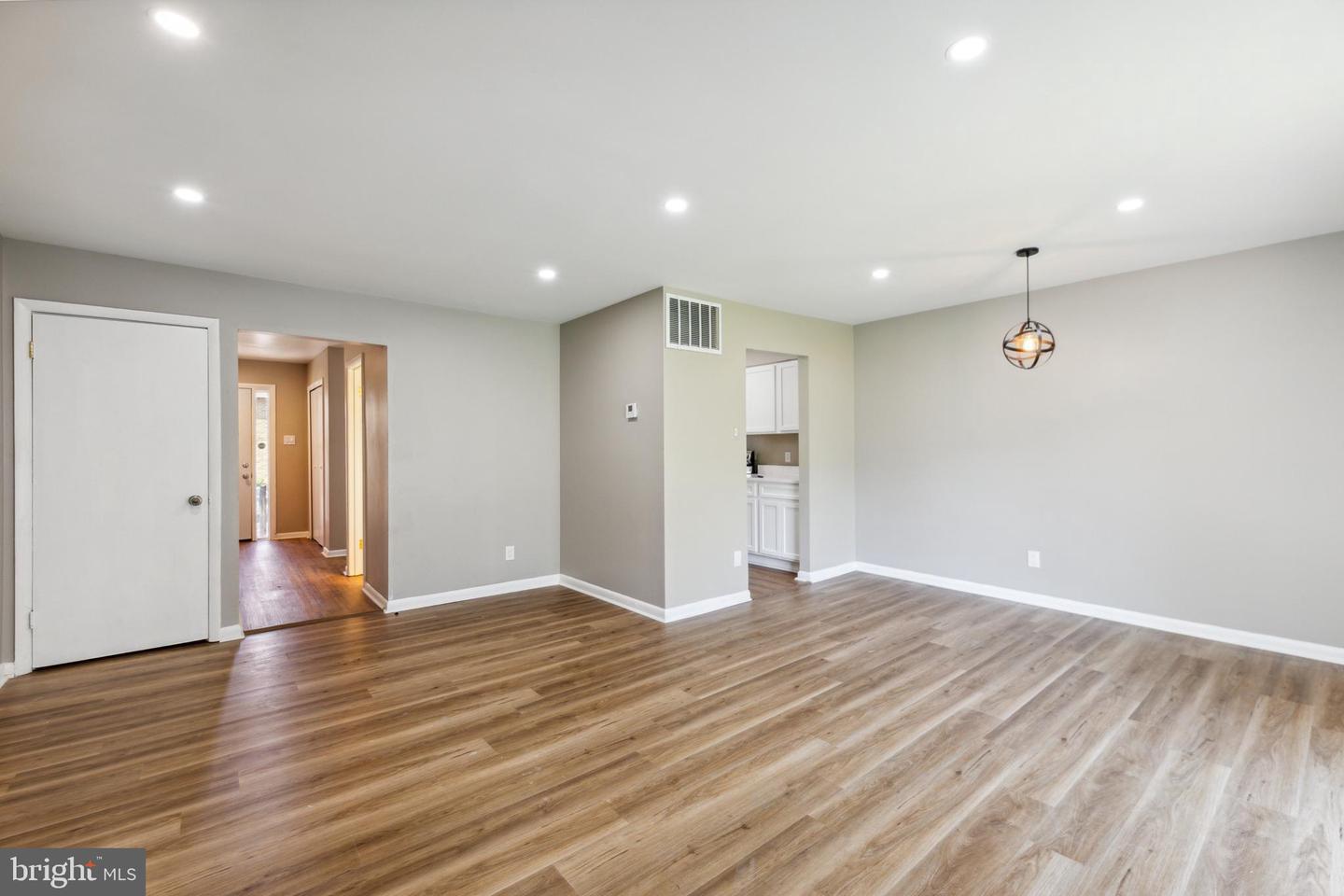 3197 Apple Road NE Unit: 9