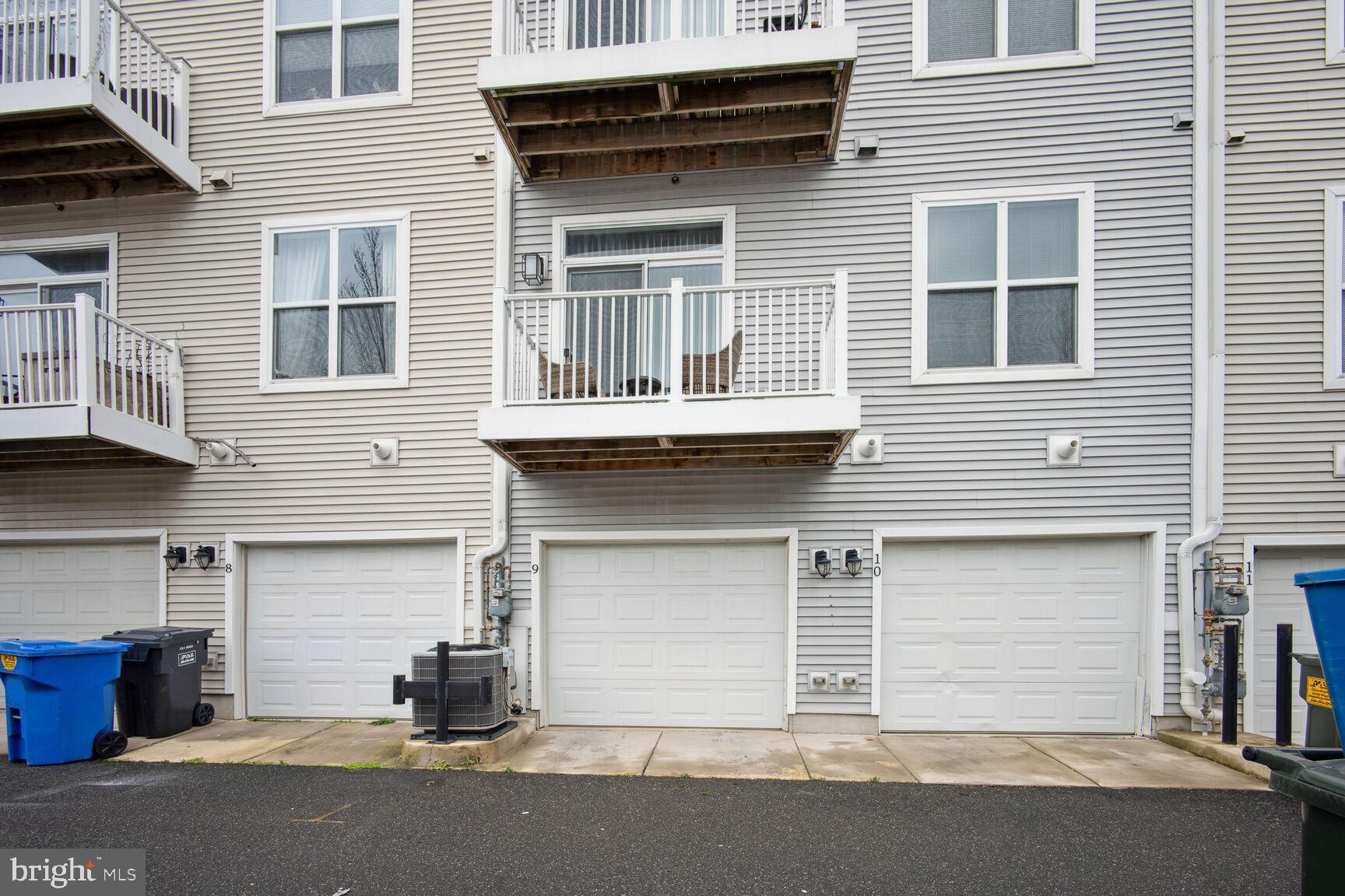 2517 Sayles Pl SE #9
