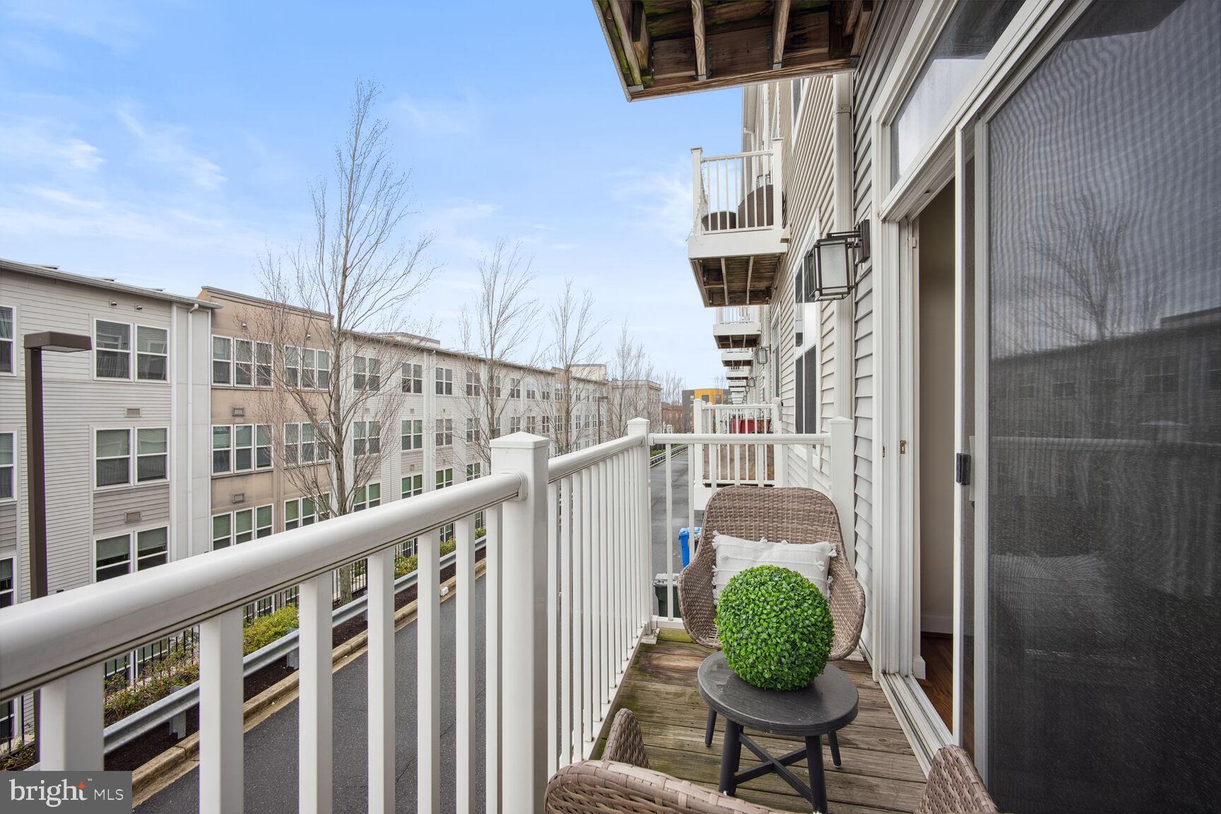 2517 Sayles Pl SE #9