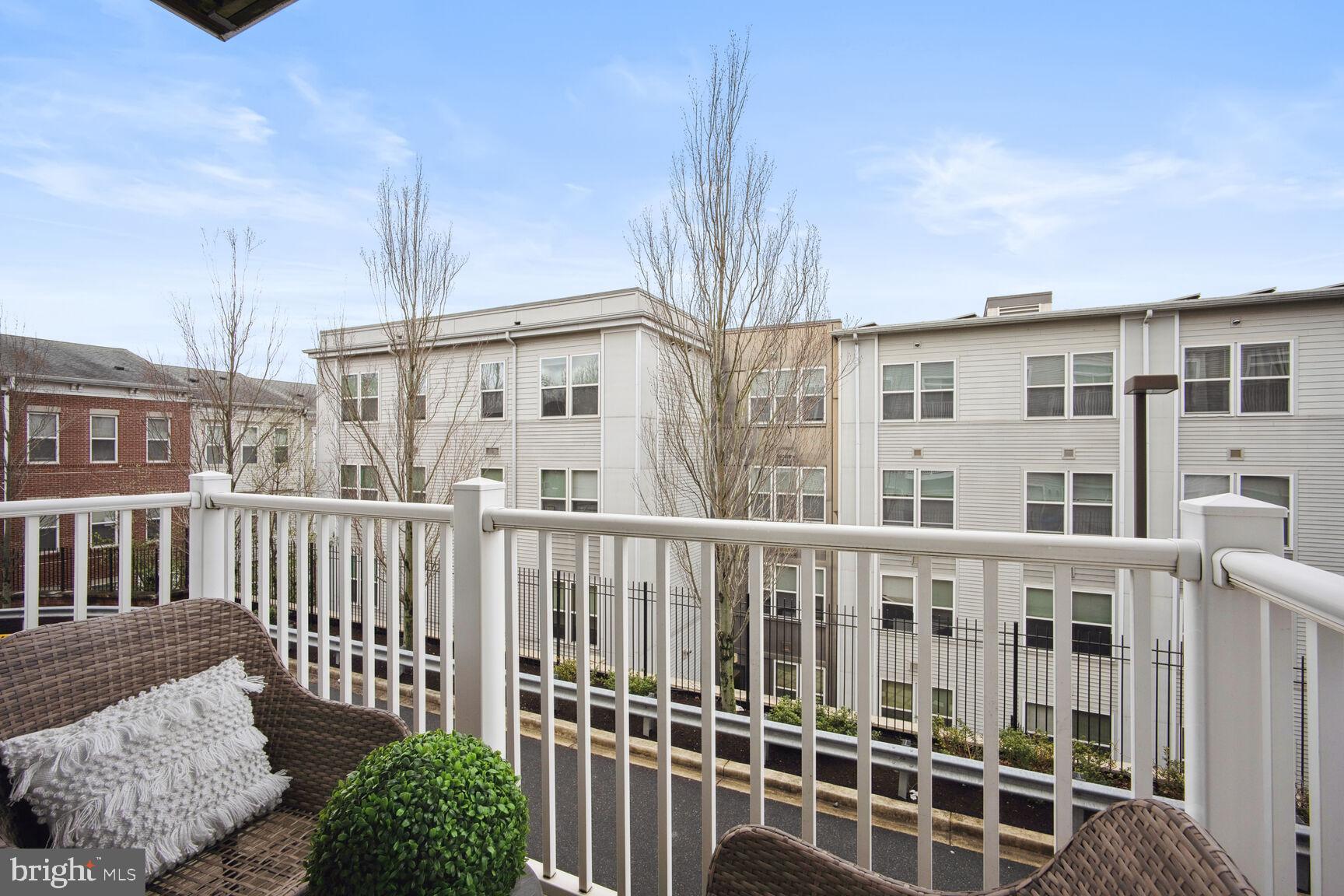 2517 Sayles Pl SE #9