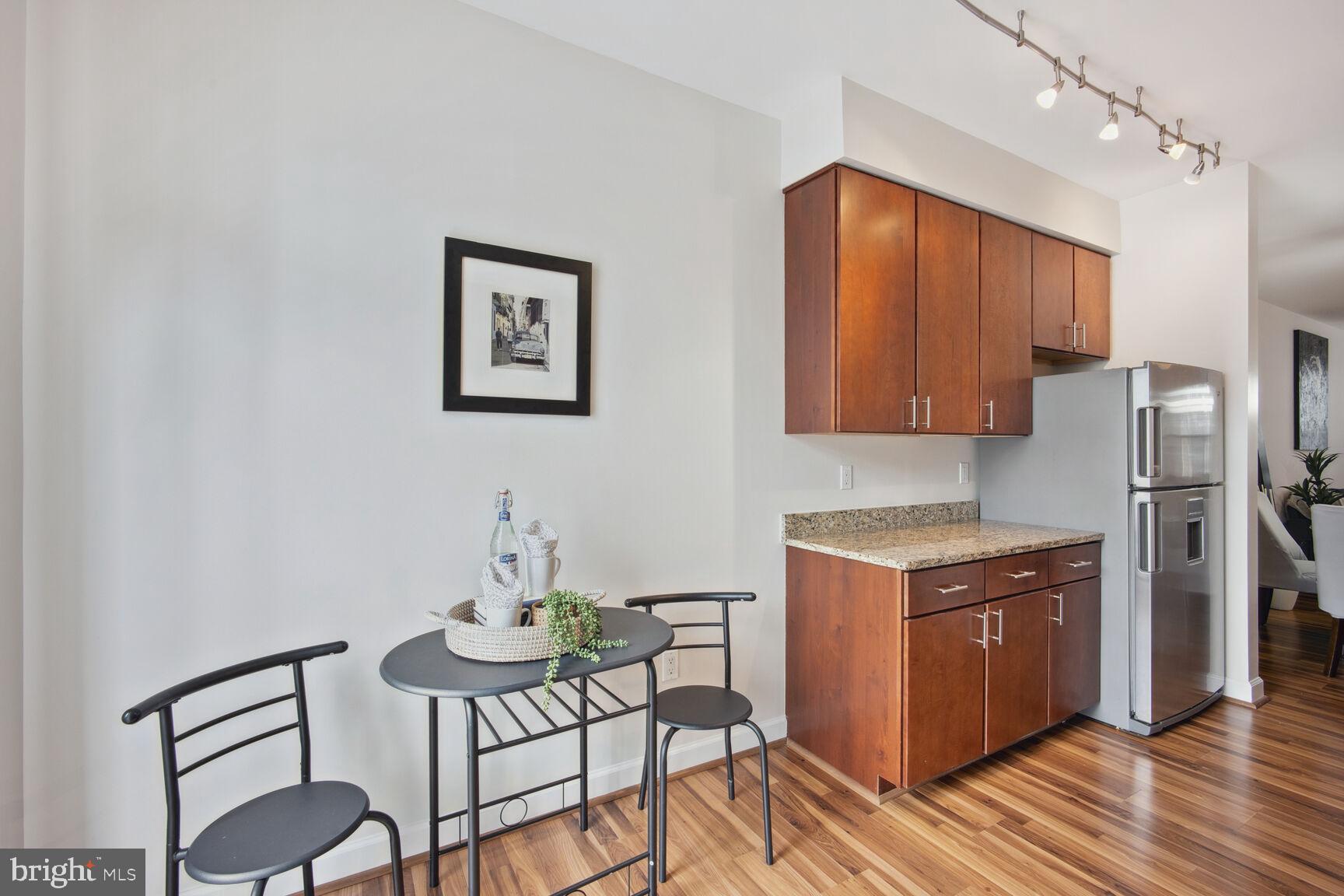 2517 Sayles Pl SE #9