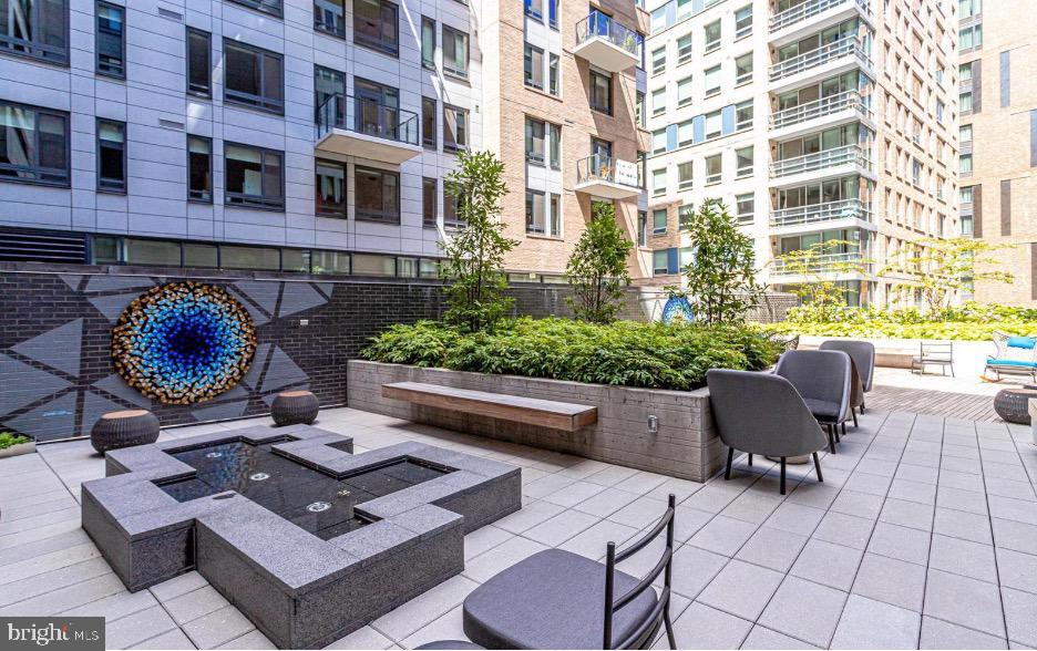 70 N St SE #N213