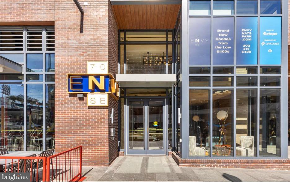 70 N St SE #N213