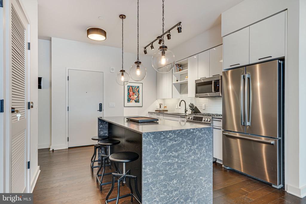 70 N St SE #N213