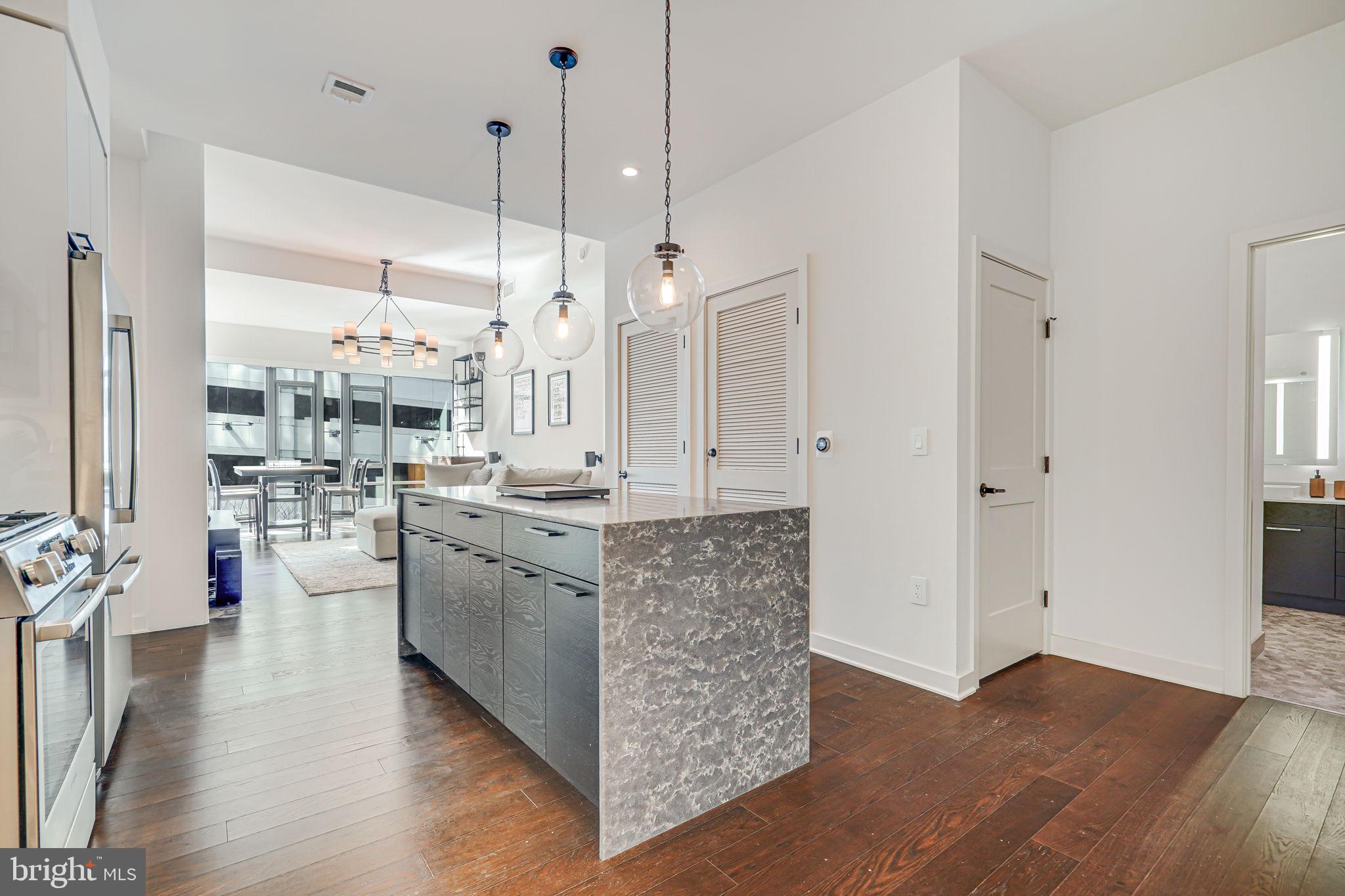 70 N St SE #N213