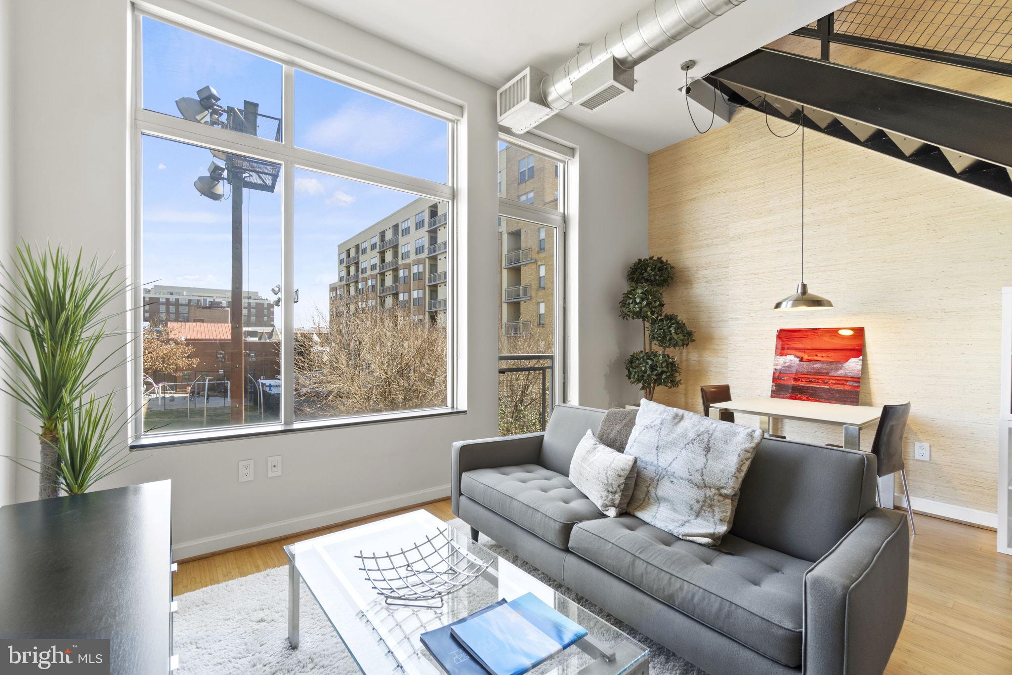 1390 V St NW #212