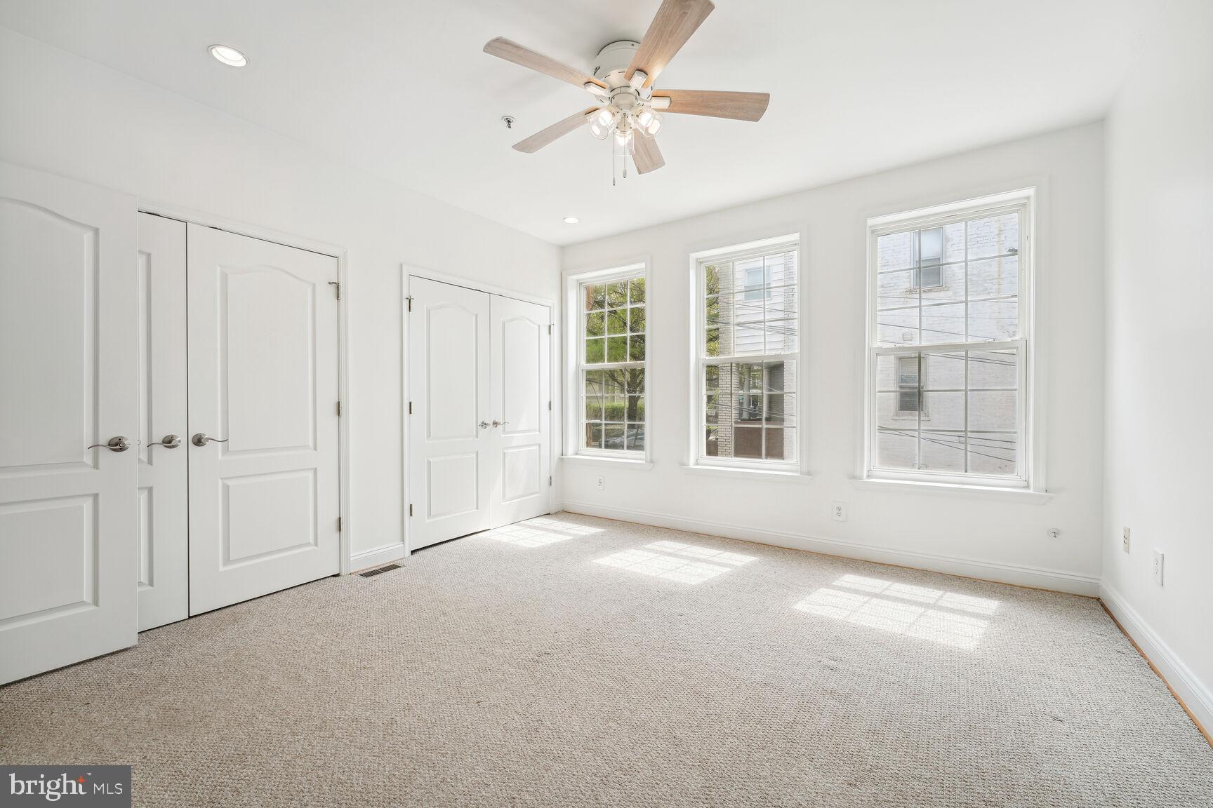 35 Todd Pl NE #1