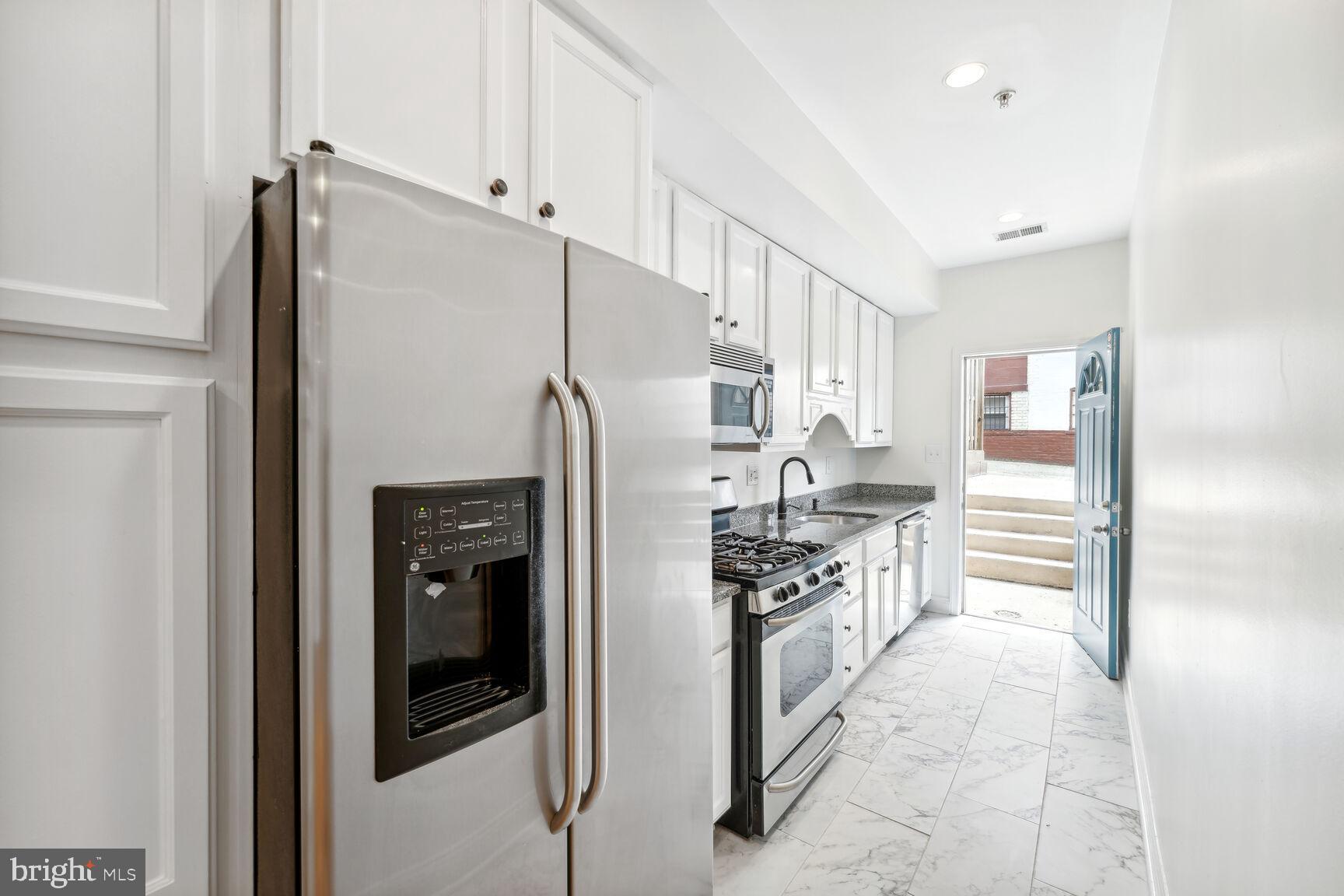 35 Todd Pl NE #1
