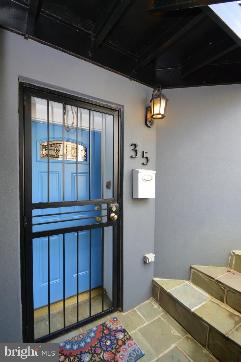 35 Todd Pl NE #1