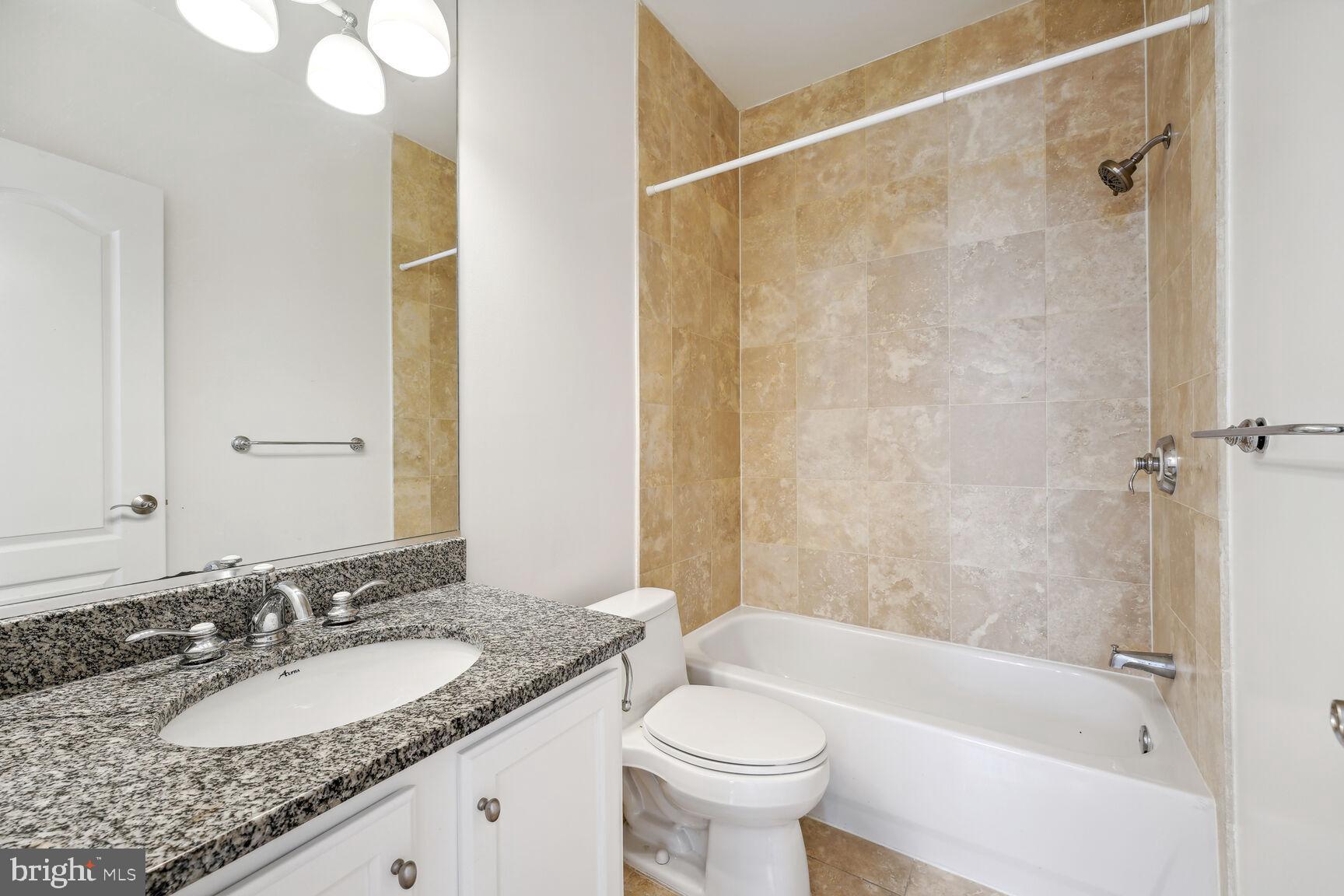 35 Todd Pl NE #1