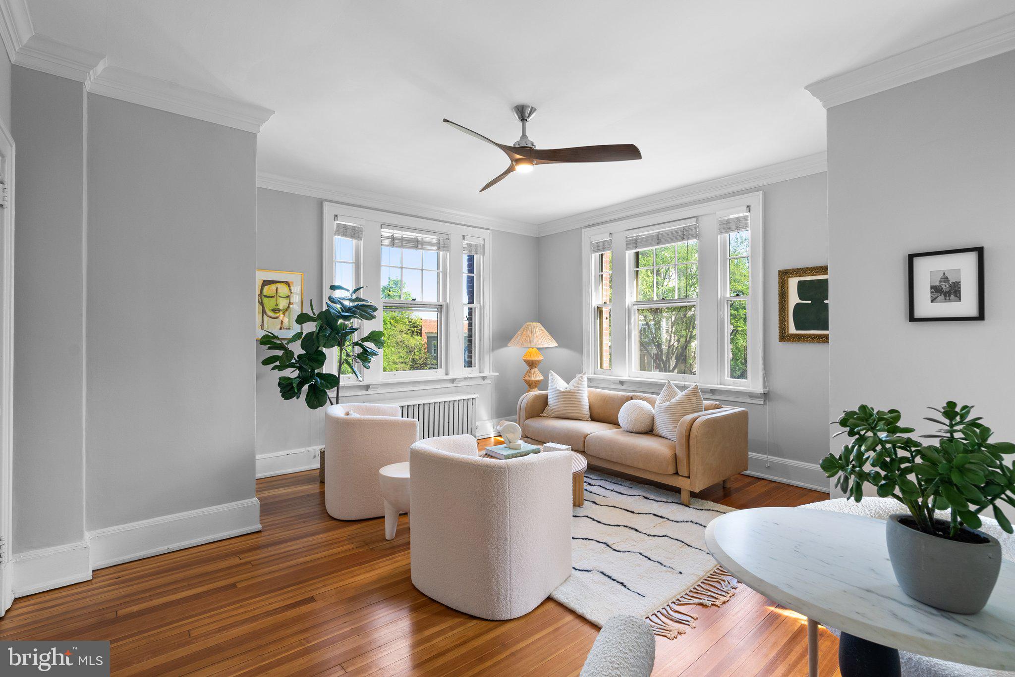 516 A St NE #201