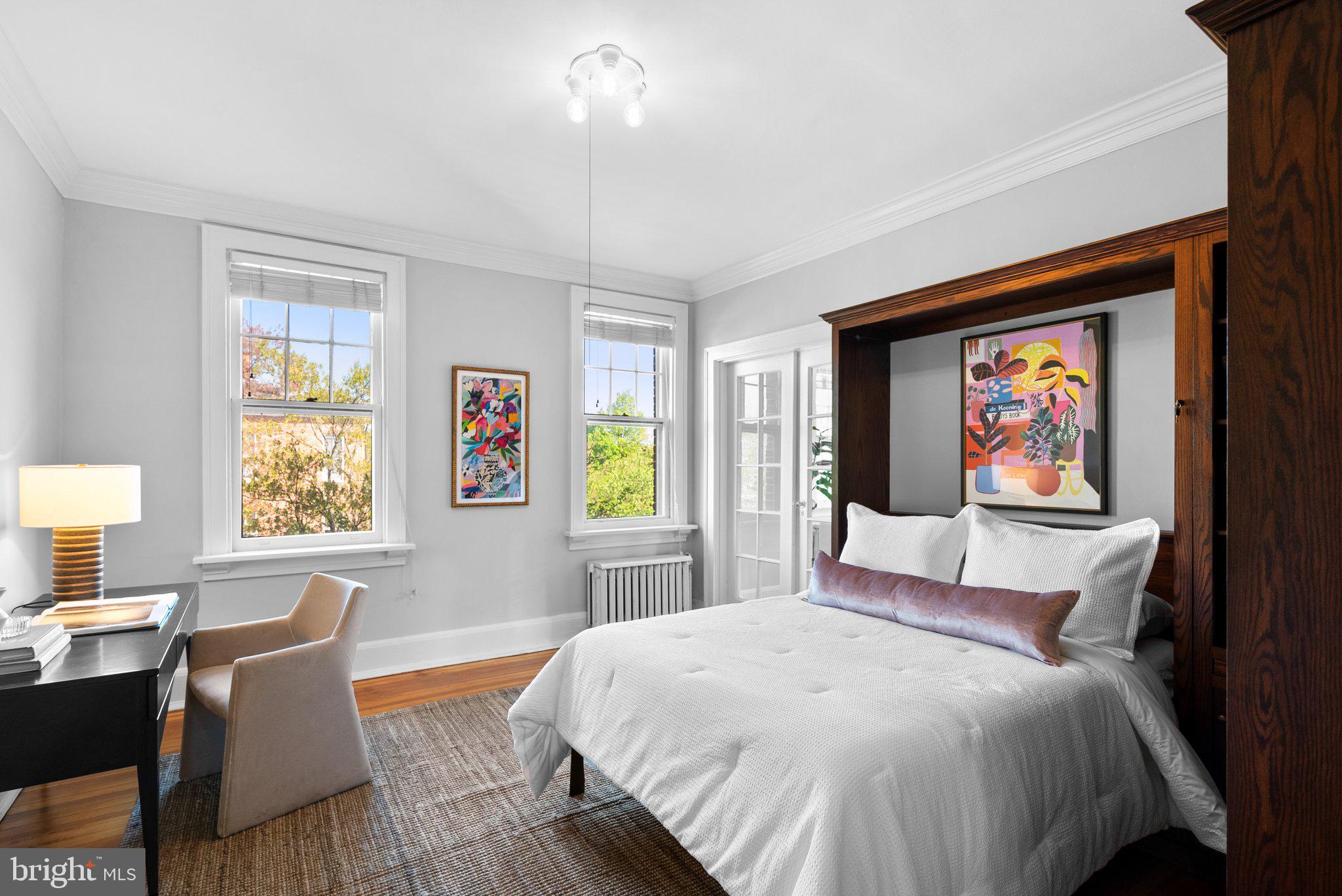 516 A St NE #201