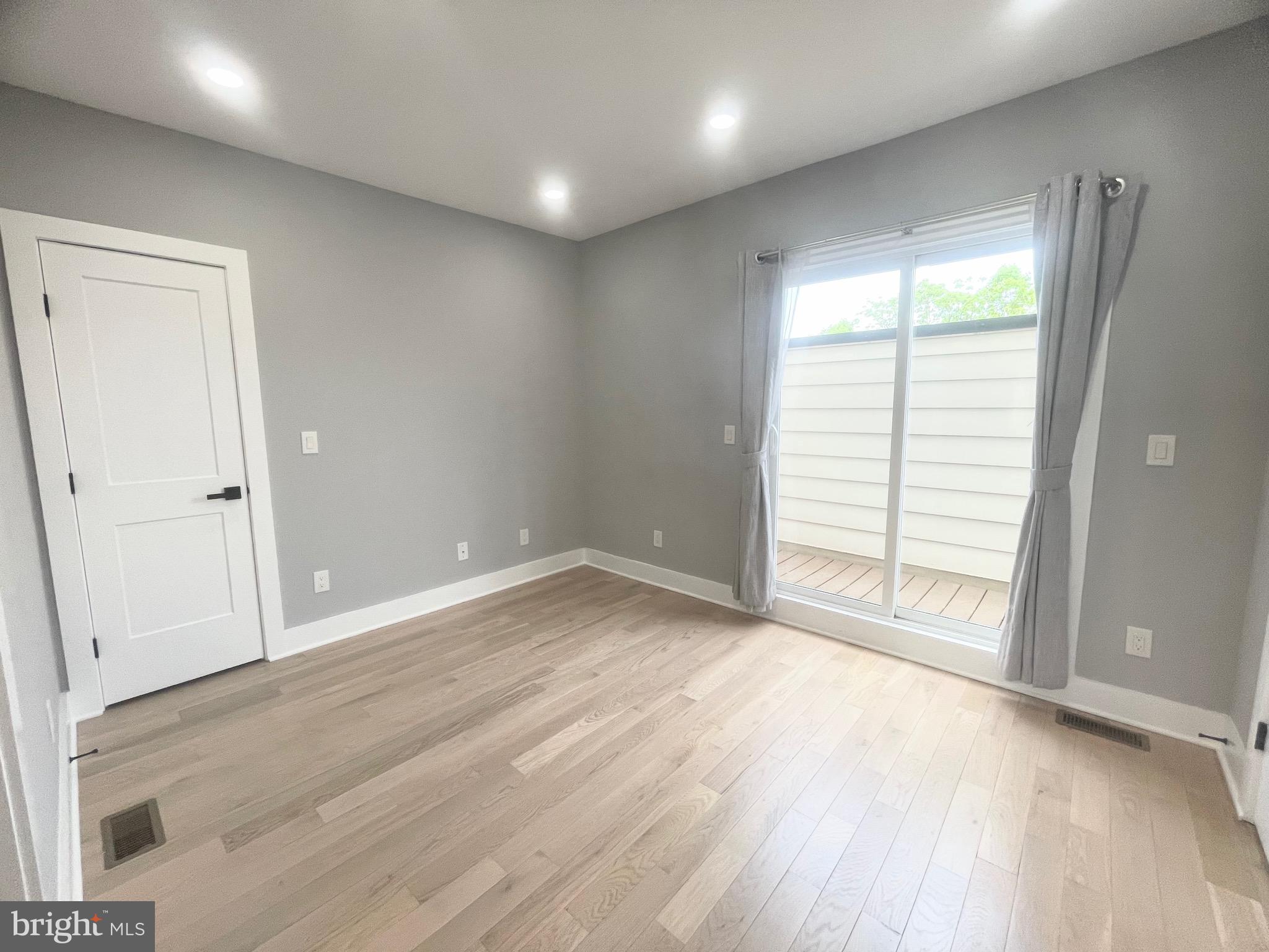 1117 Staples NE #2