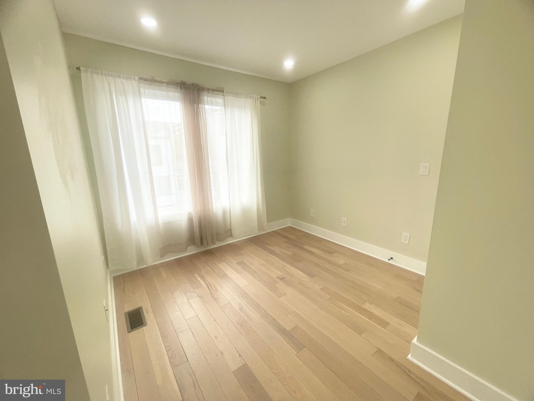 1117 Staples NE #2