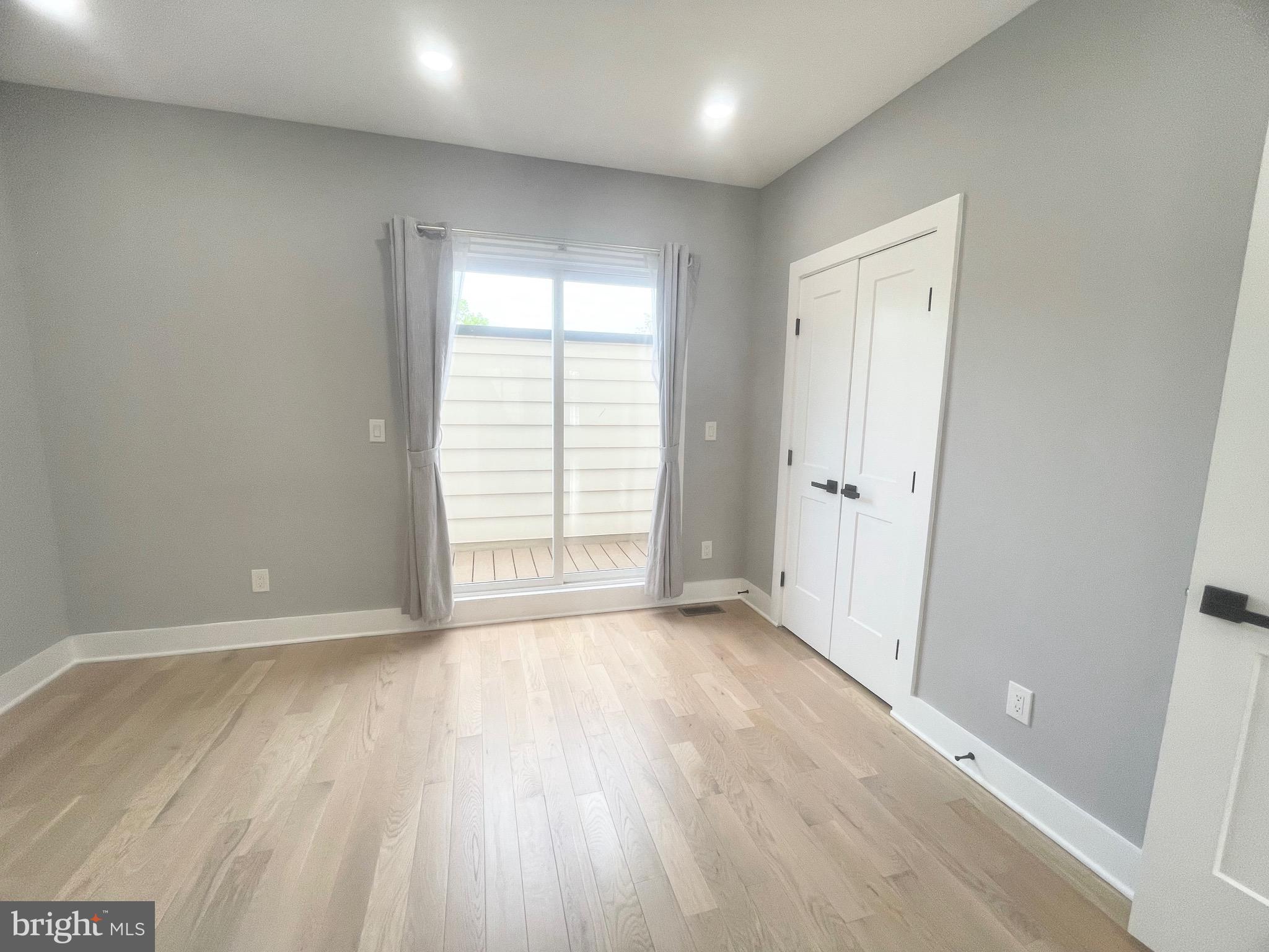 1117 Staples NE #2