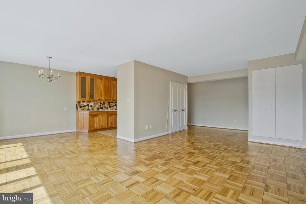 4301 Massachusetts Ave NW #6012