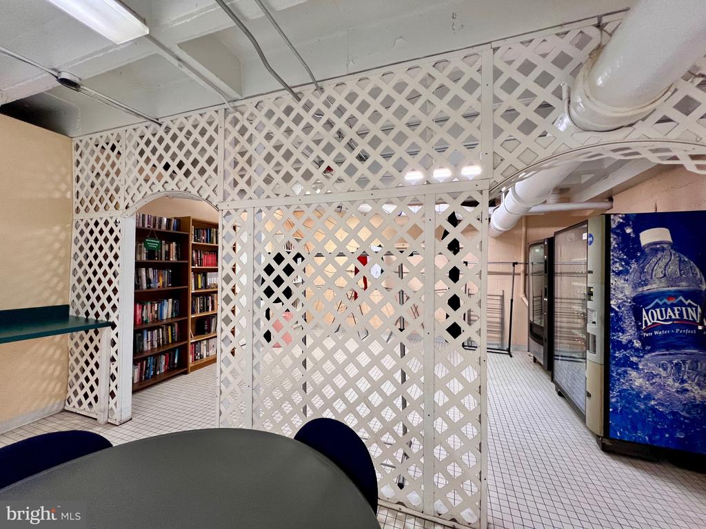 4301 Massachusetts Ave NW #6012