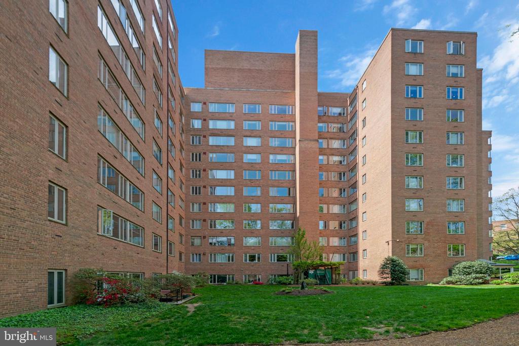 4301 Massachusetts Ave NW #6012
