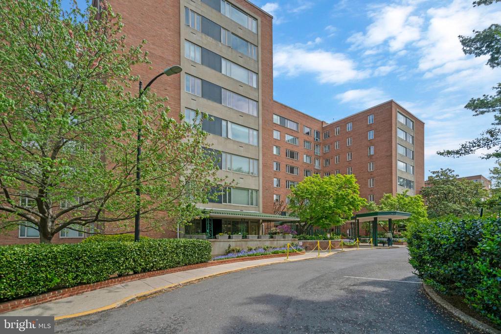 4301 Massachusetts Ave NW #6012