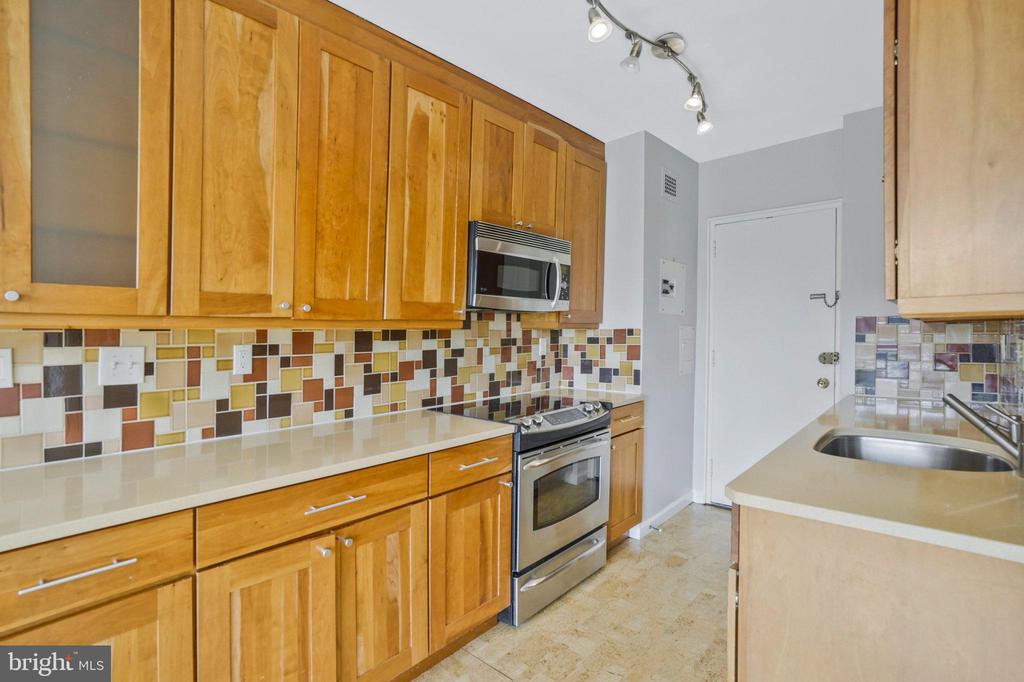 4301 Massachusetts Ave NW #6012