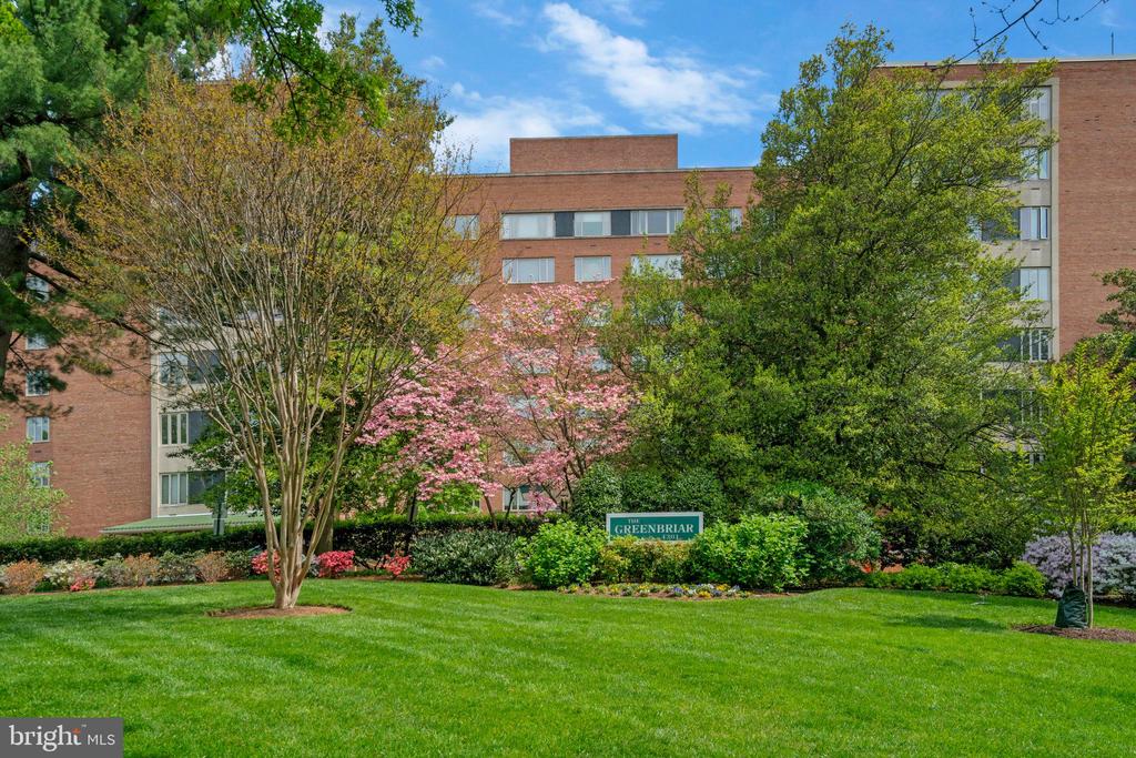 4301 Massachusetts Ave NW #6012