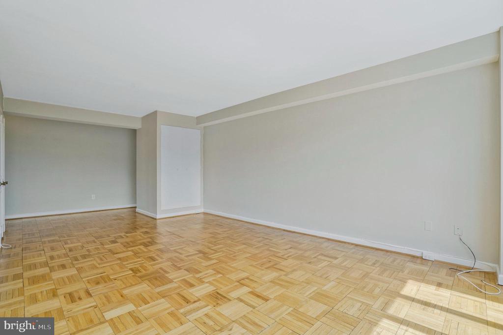 4301 Massachusetts Ave NW #6012