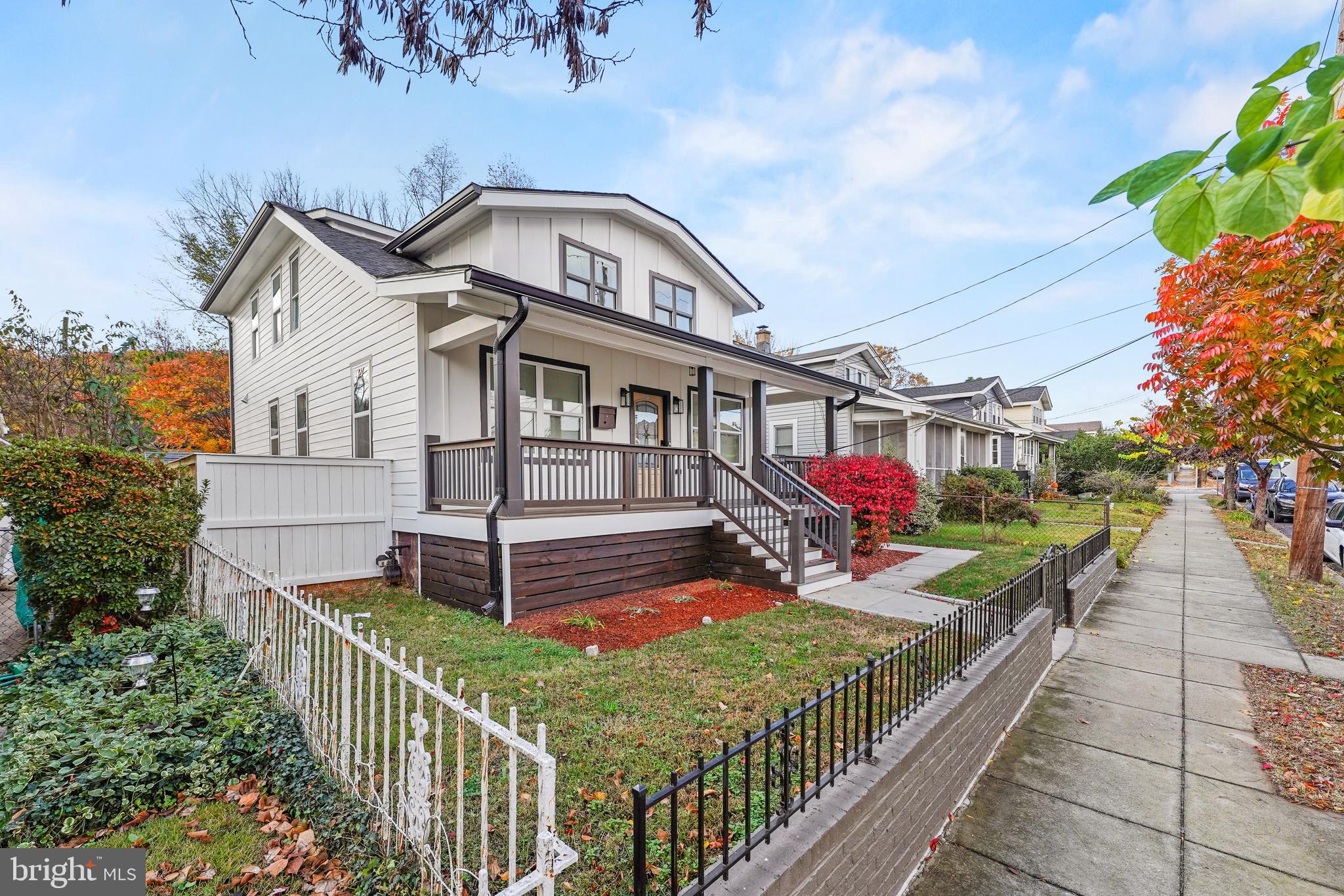2207 Rand Pl NE