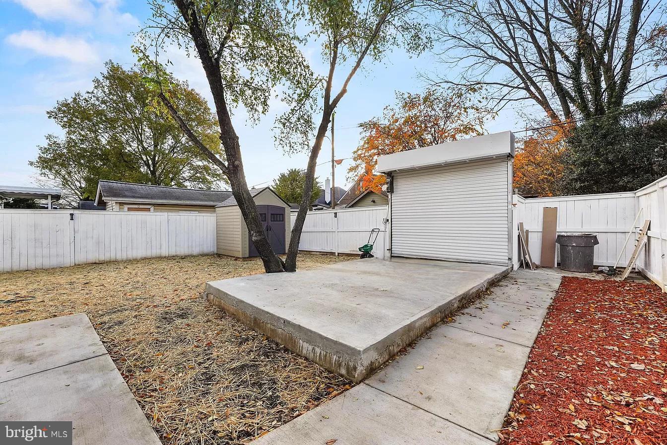 2207 Rand Pl NE
