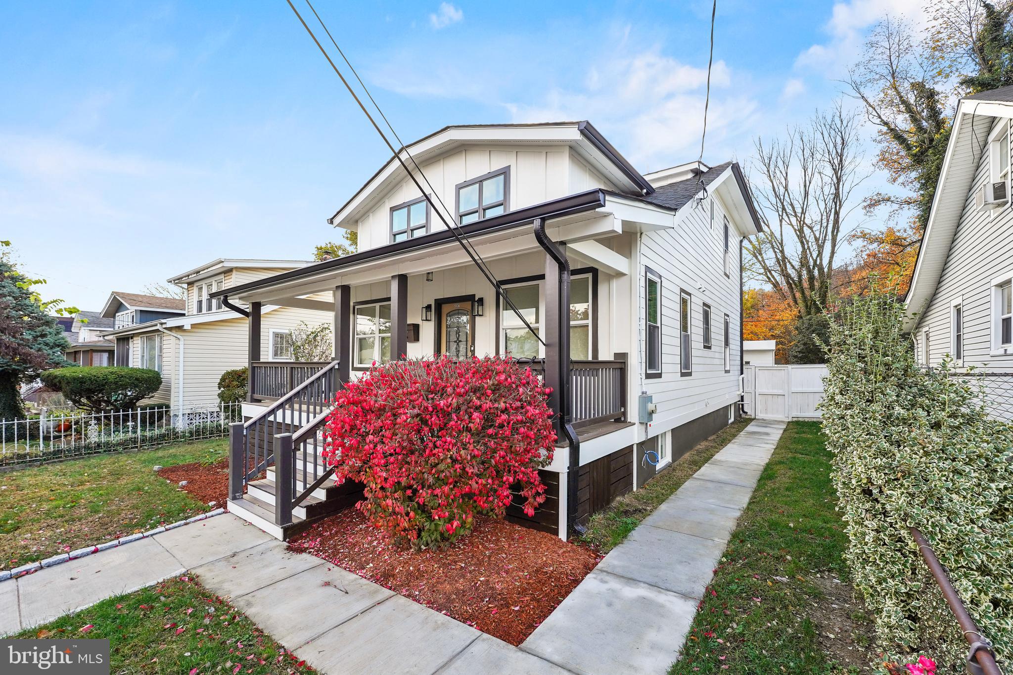 2207 Rand Pl NE