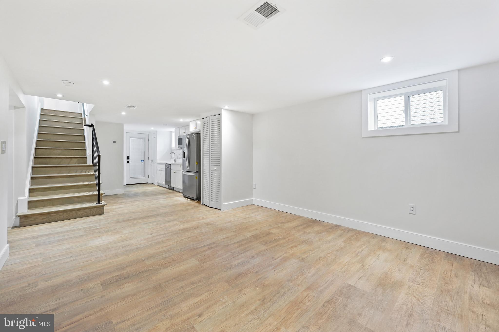 2207 Rand Pl NE