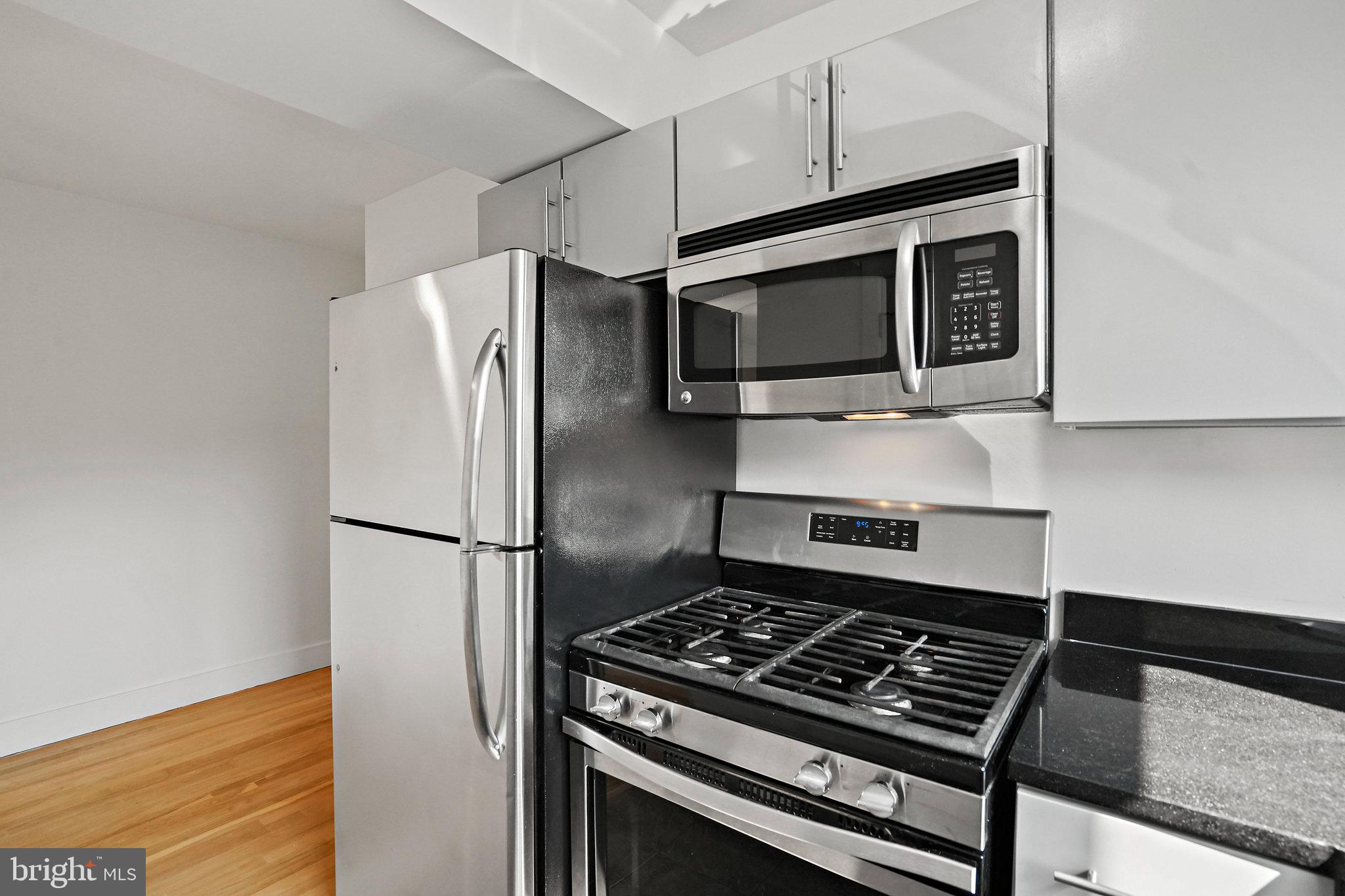 907 Euclid St NW #203