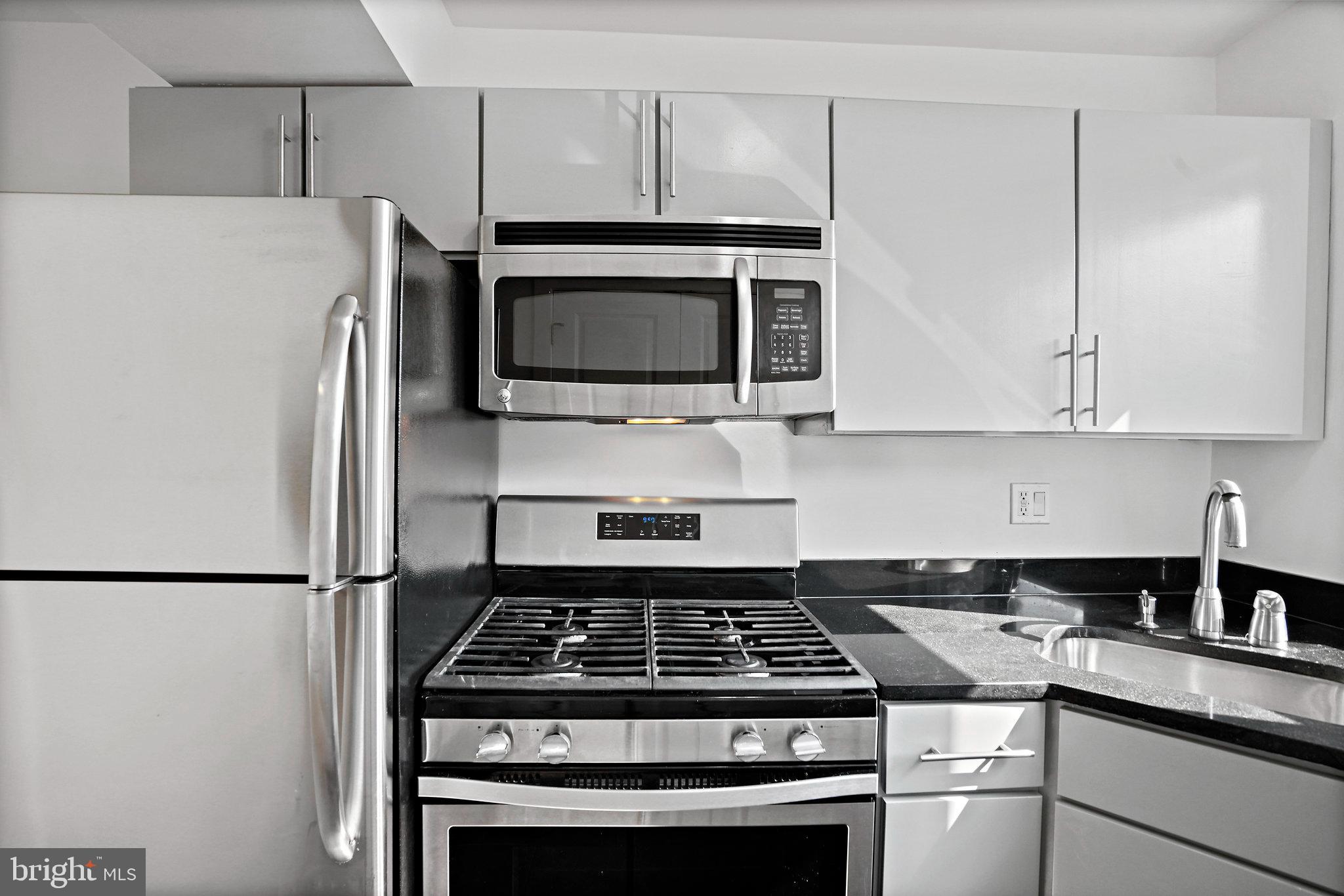 907 Euclid St NW #203