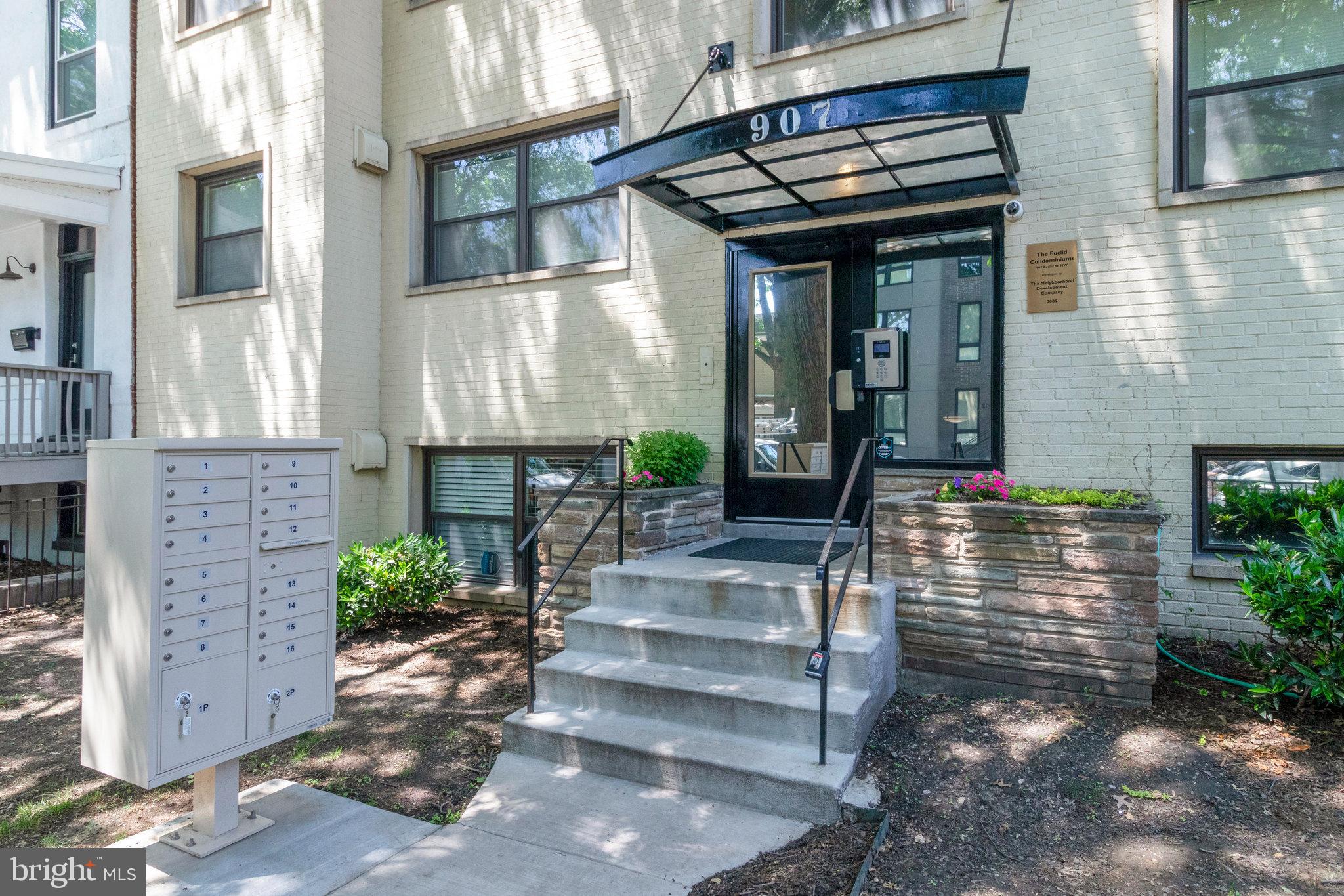 907 Euclid St NW #203