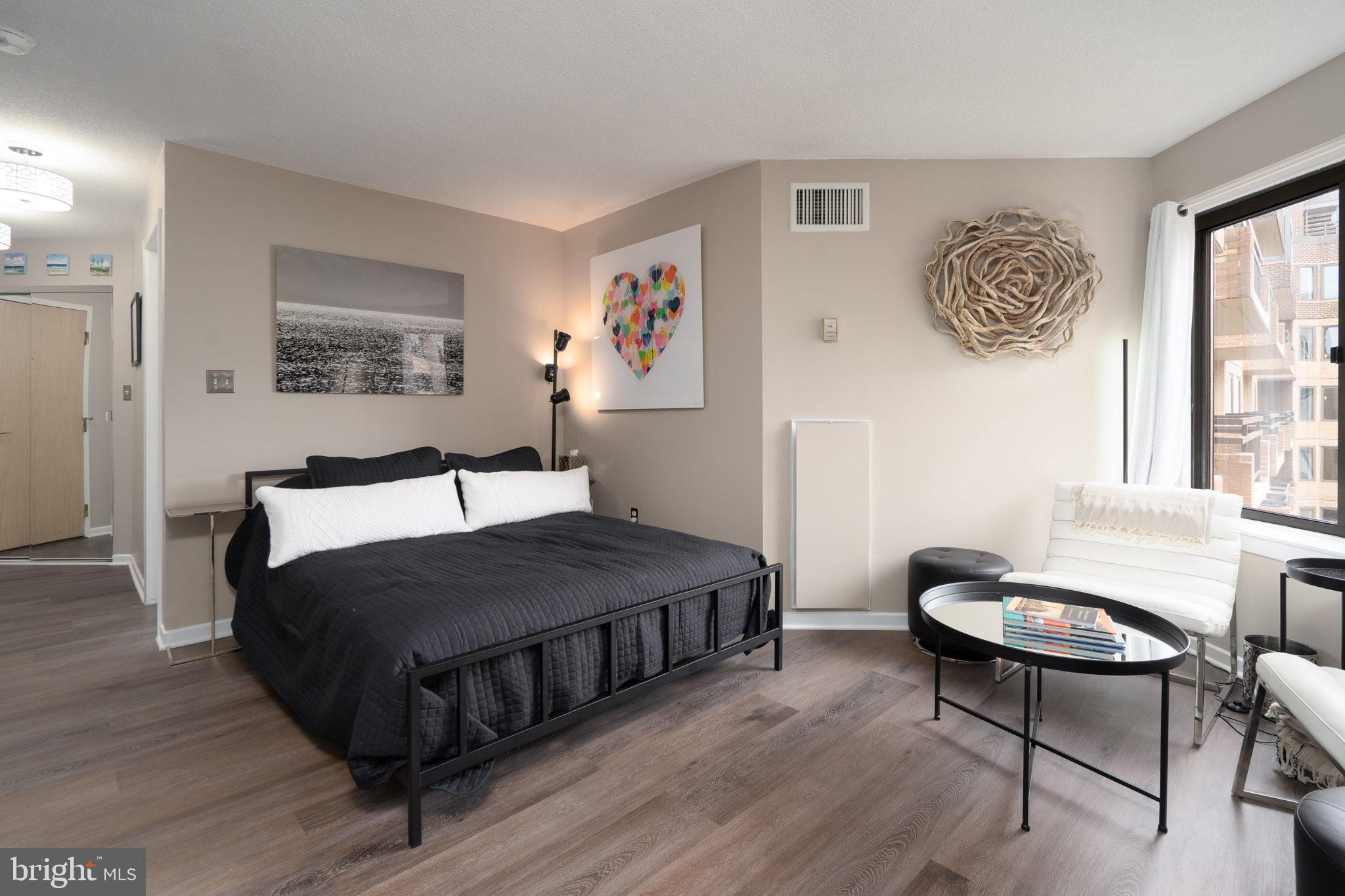 2111 Wisconsin Ave NW #512