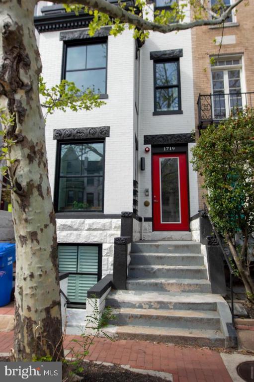 1719 U St NW #2