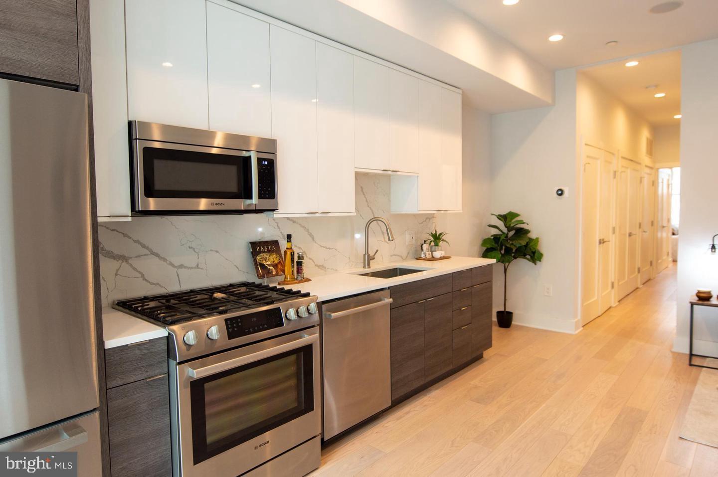 1719 U St NW #2