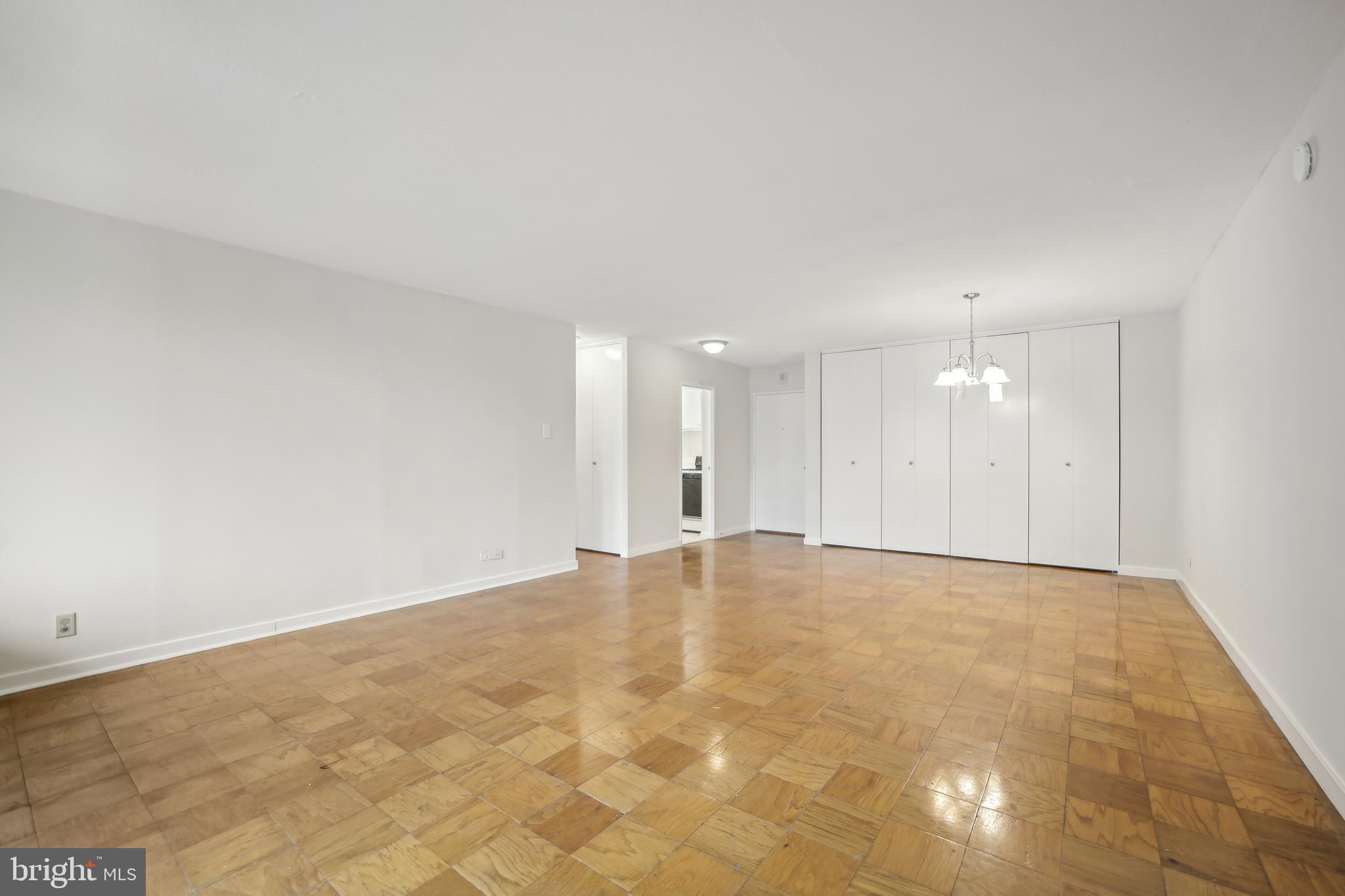 490 M St SW #W106