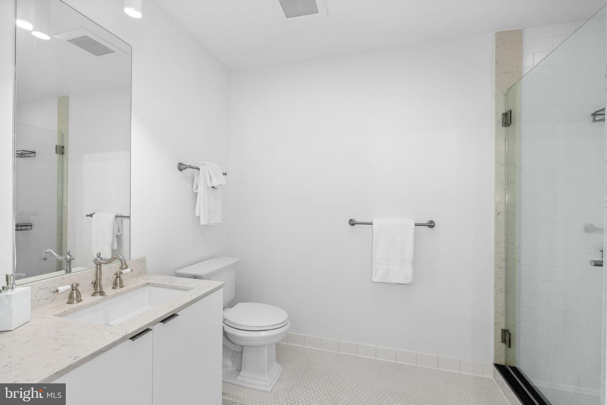 1380 Quincy St NW #5-A