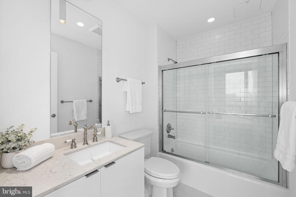 1380 Quincy St NW #5-A
