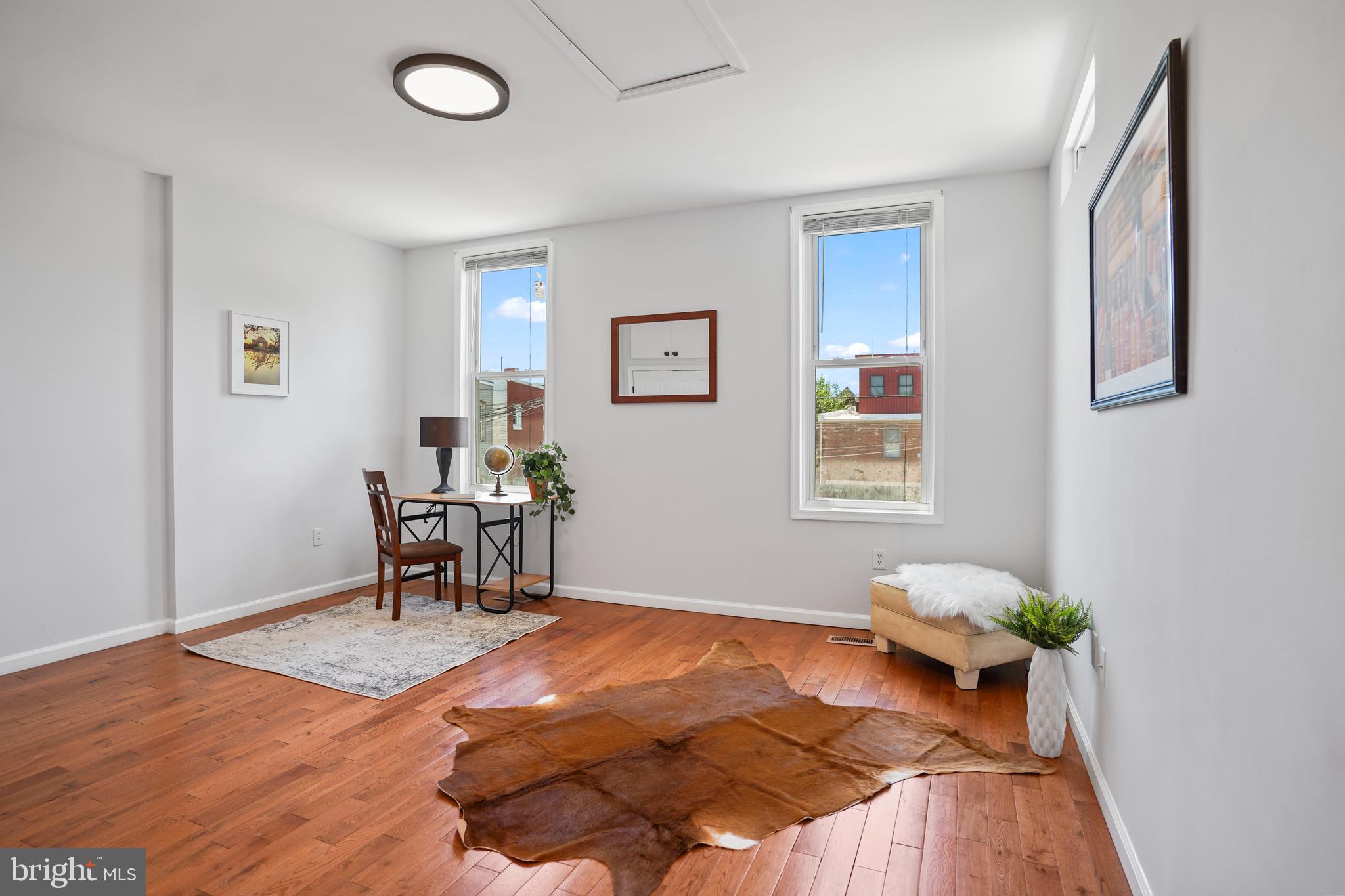 1119 I St NE