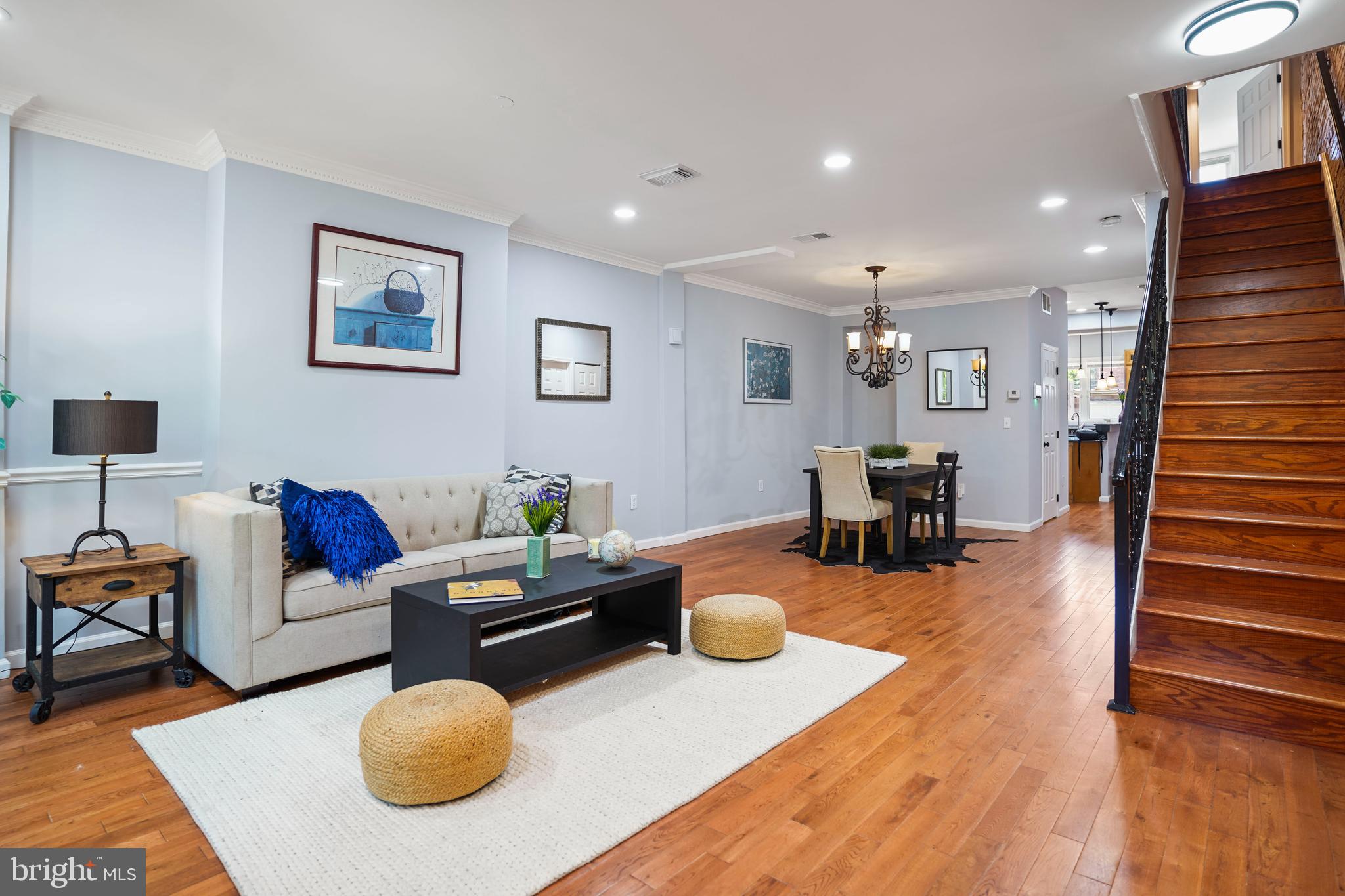1119 I St NE