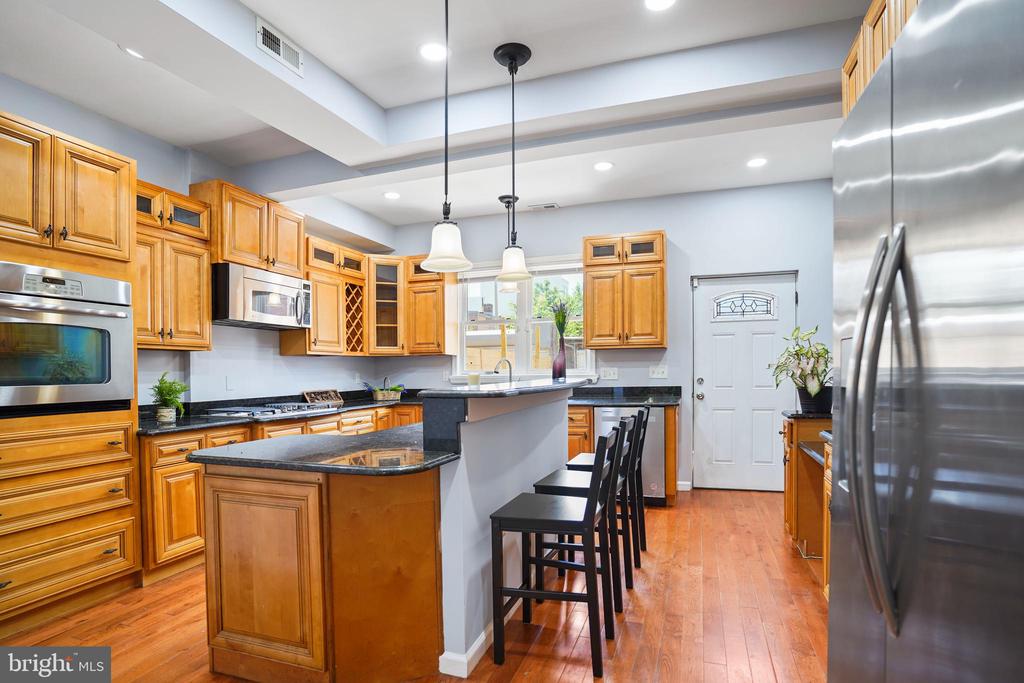 1119 I St NE